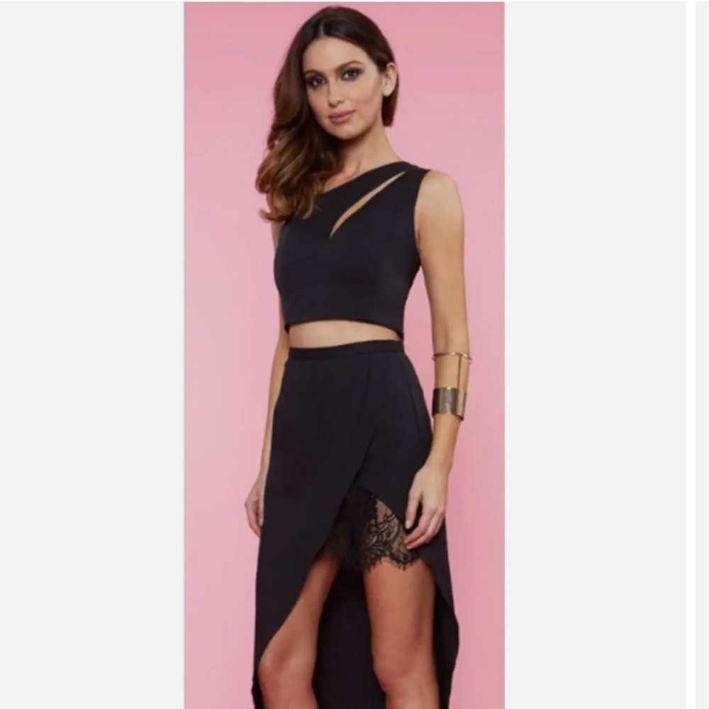 NWOT- High slit black midi with lace, small